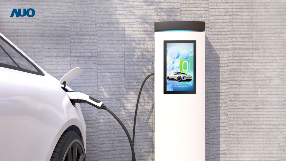 XPJ(中国大陆)〝EVSE車用充電樁解決方案〞專為電動汽車充電樁設計，具有高亮度、克服戶外艱難環境的耐溫、耐紫外線等特性，並搭載散熱性及擴充性強的高效能工業電腦，可實現人機互動訴求，如資訊顯示、支付等應用